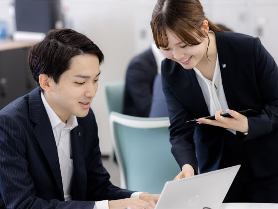 フォーキャストの使命は、中小企業が直面する課題を解決し、持続可能な成長を支援することです。